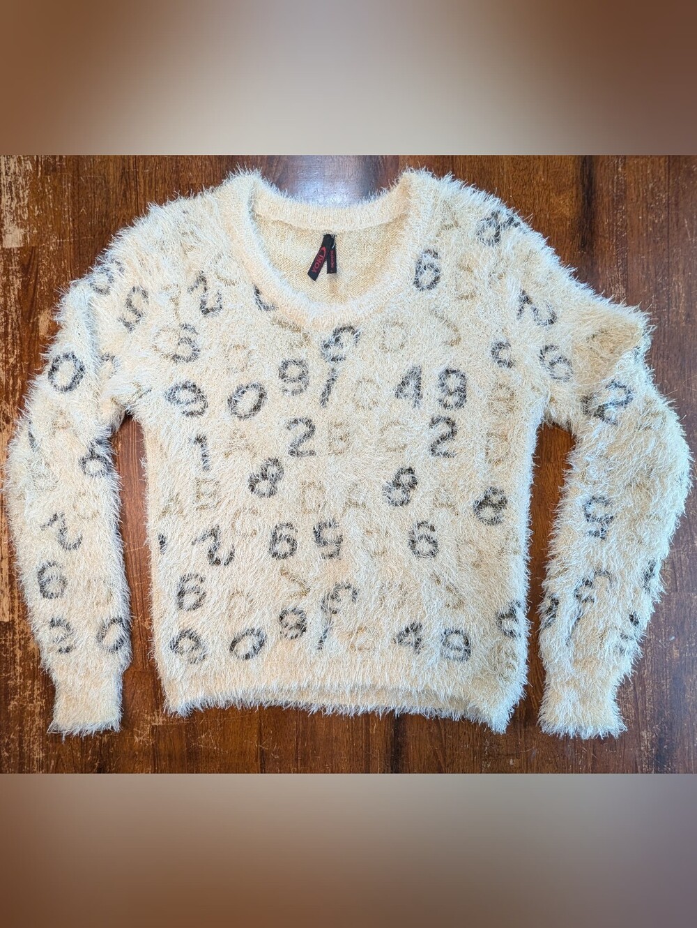 Yoki Number & Letter Sweater Womens Large Cream Soft Fuzzy Streetwear Funky Top